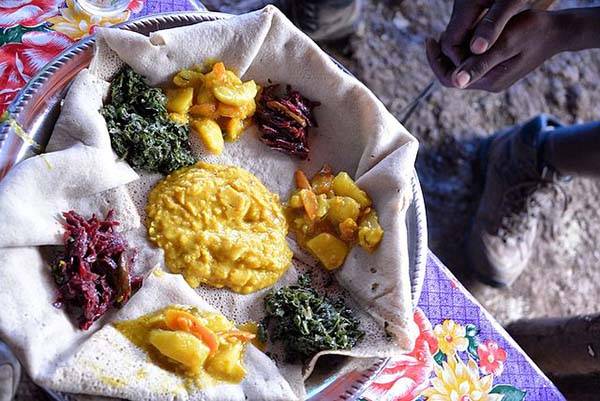 Injera,_Fasting_Food,_Ethiopia_(14446941543)