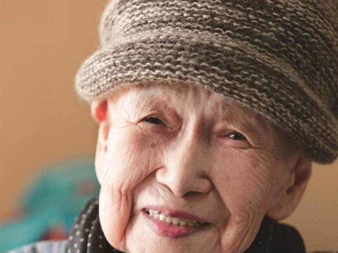 מגזין מקו ועד תרבות / מיזם דיגיטלי ללא צרכי רווח הבוקר בא תמיד / שיבטה טויו – משוררת יפנית החלה לכתב שירה אחרי גיל 92 והצלחתה מסחררת 
