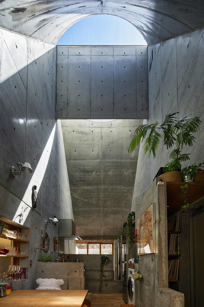 מגזין מקו ועד תרבות Takeshi Hosaka<br><br> Japanese architect <br>Art and design within the limits of the possible.<br> A lesson in modesty 