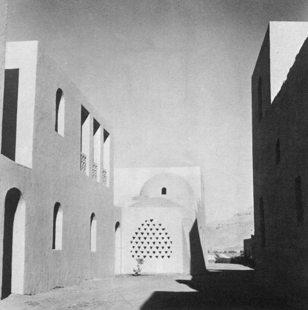 מגזין מקו ועד תרבות / מיזם דיגיטלי ללא צרכי רווח חסן פתחי – ארכיטקט מצרי<br>1989 - 1900  