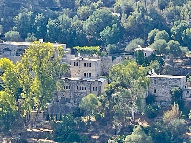 מנזר 'יוחנן במדבר', צילום מגזין 'מקו ועד תרבות'.